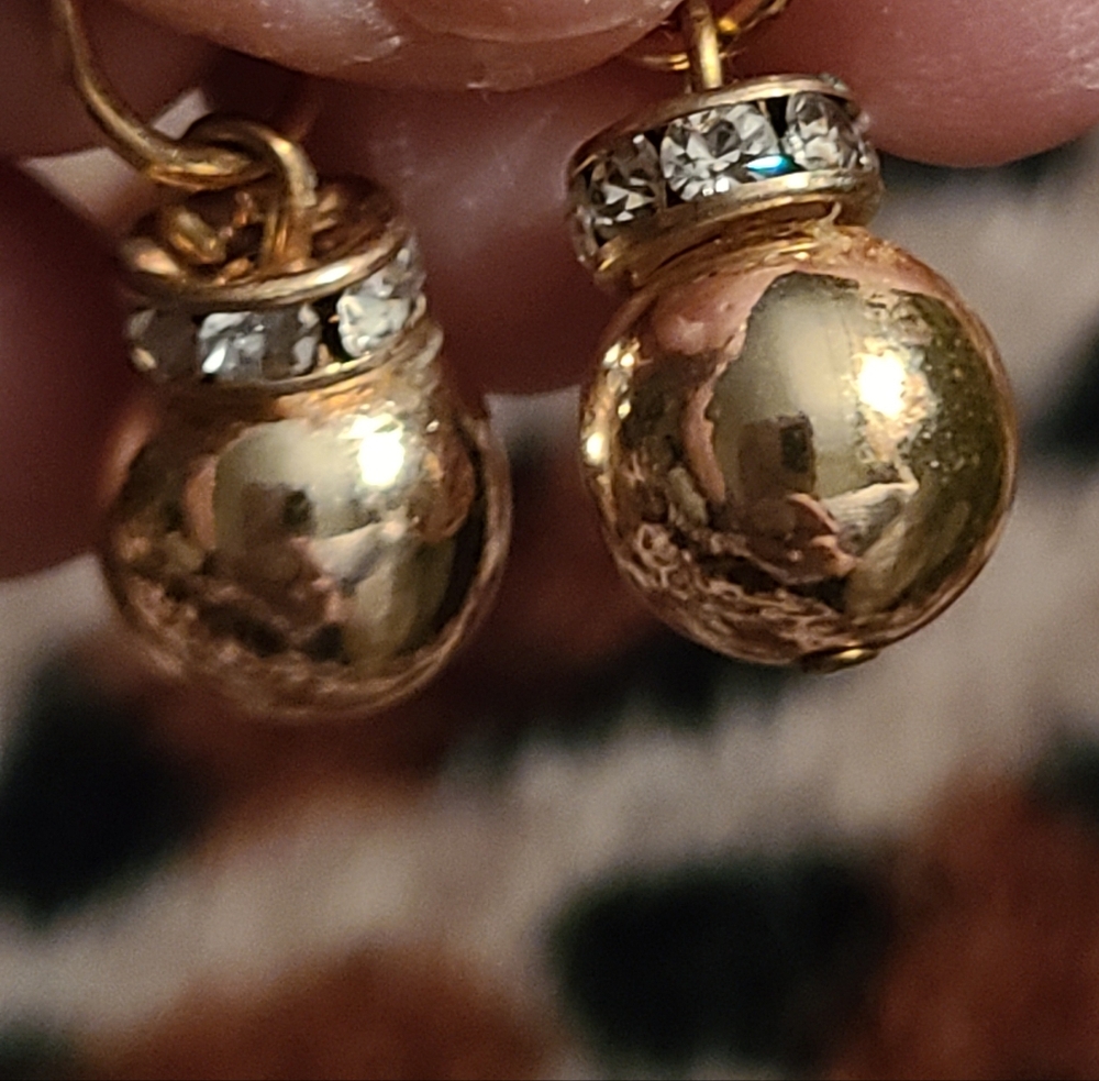 Gold & Crystal Women's Earring Charms. Could Also Use W/Necklace & Bracelet - Picture 3 of 3